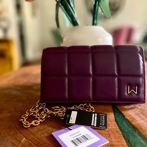 Great crossbody! Super versatile